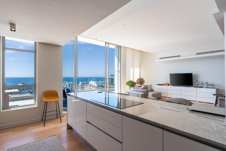 To Let 3 Bedroom Property for Rent in Sea Point Western Cape